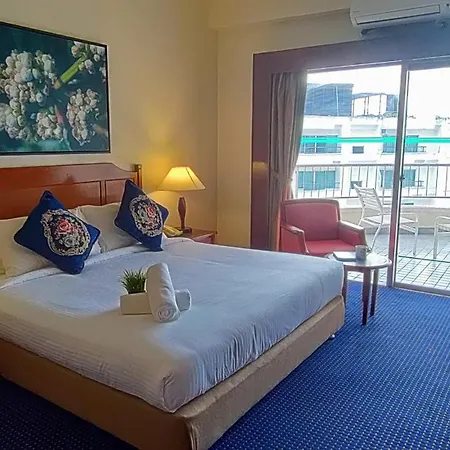 Rainbow Paradise With Beach In Tanjung Bungah Tanjung Bungah  Exterior photo