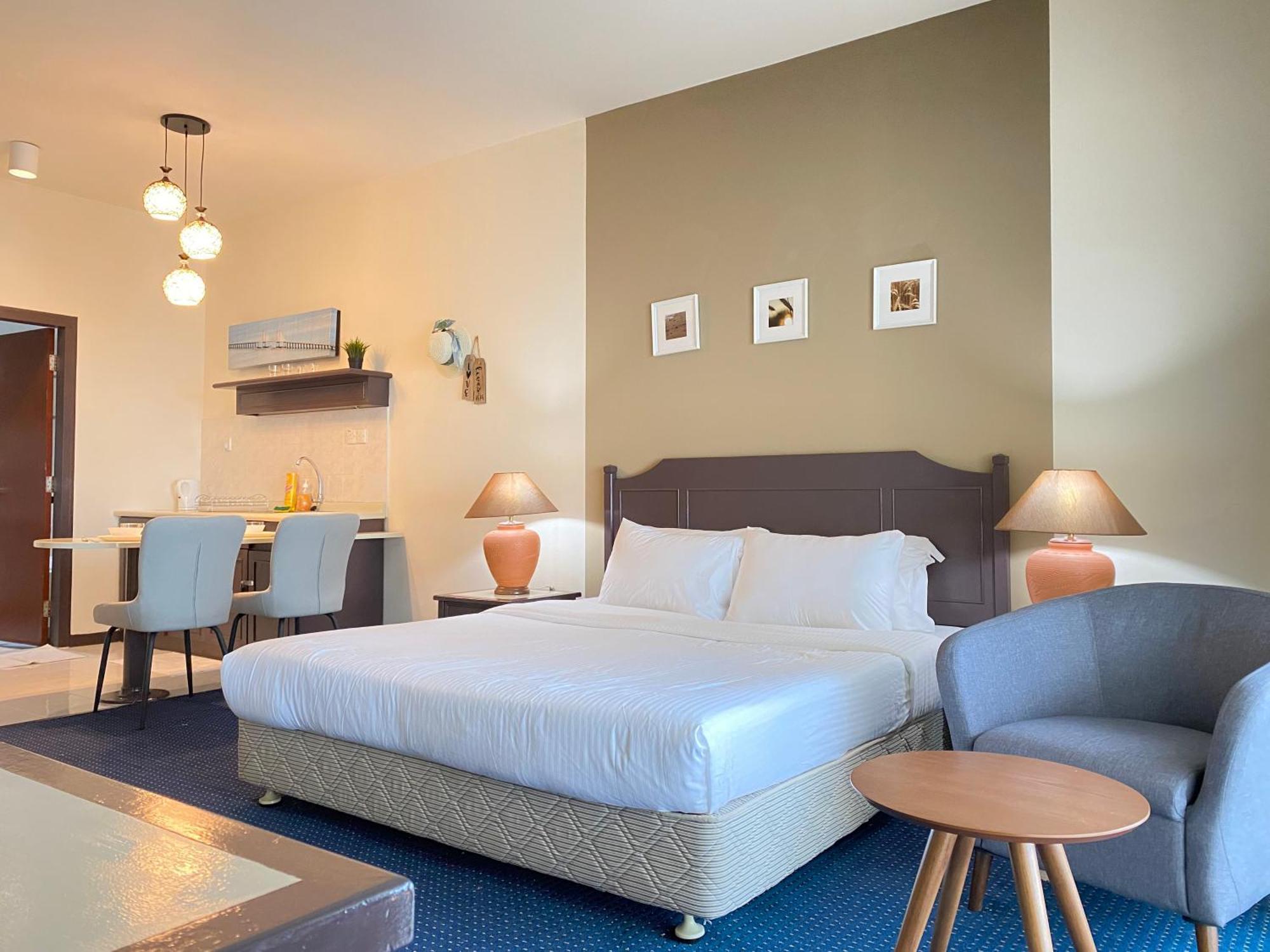 Apartment Rainbow Paradise With In Tanjung Bungah