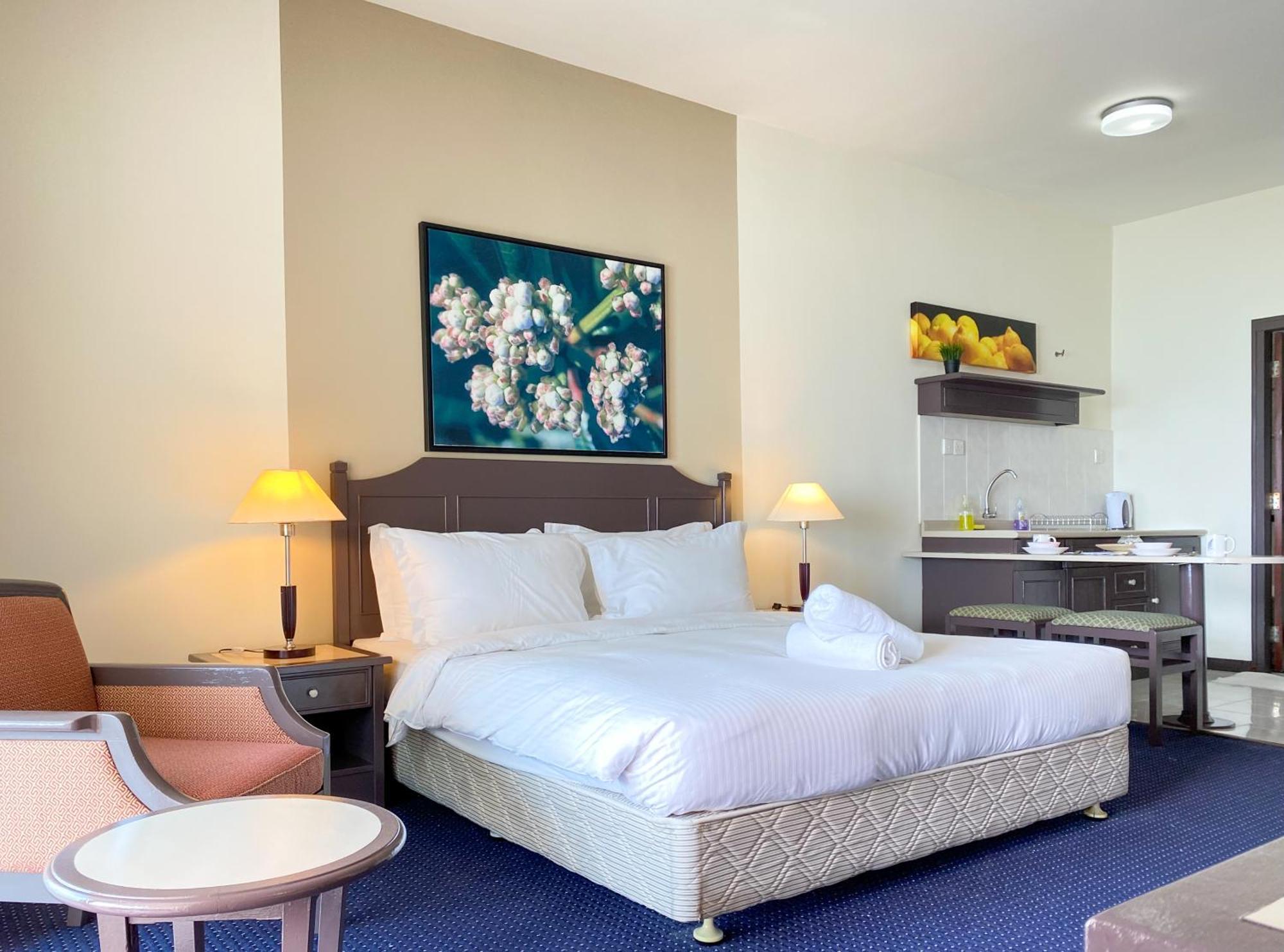 Apartment Rainbow Paradise With In Tanjung Bungah