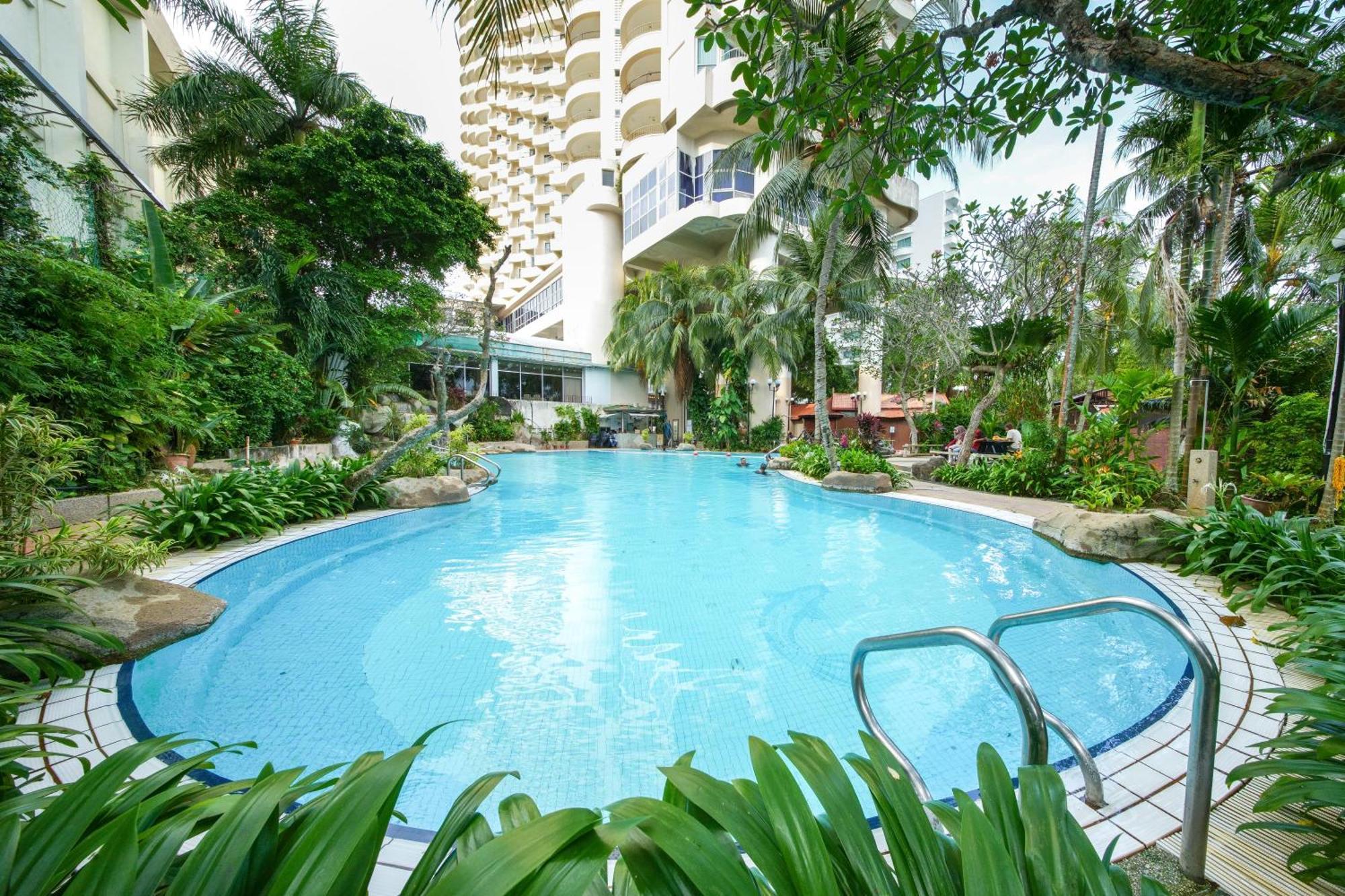 Apartment Rainbow Paradise With In Tanjung Bungah Tanjung Bungah (Penang)