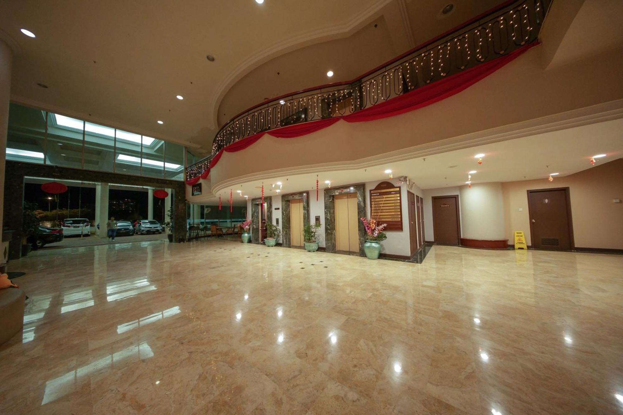 Apartment Rainbow Paradise With In Tanjung Bungah